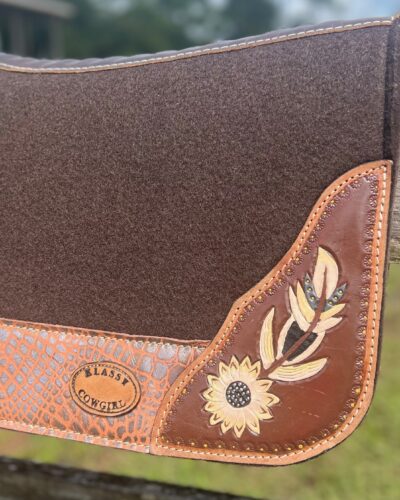 Alternative view of Antiqued Feather & Sunflower Design Felt Saddle Pad