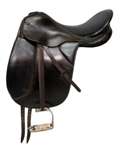 Used 17.5'' Collegiate English Saddle