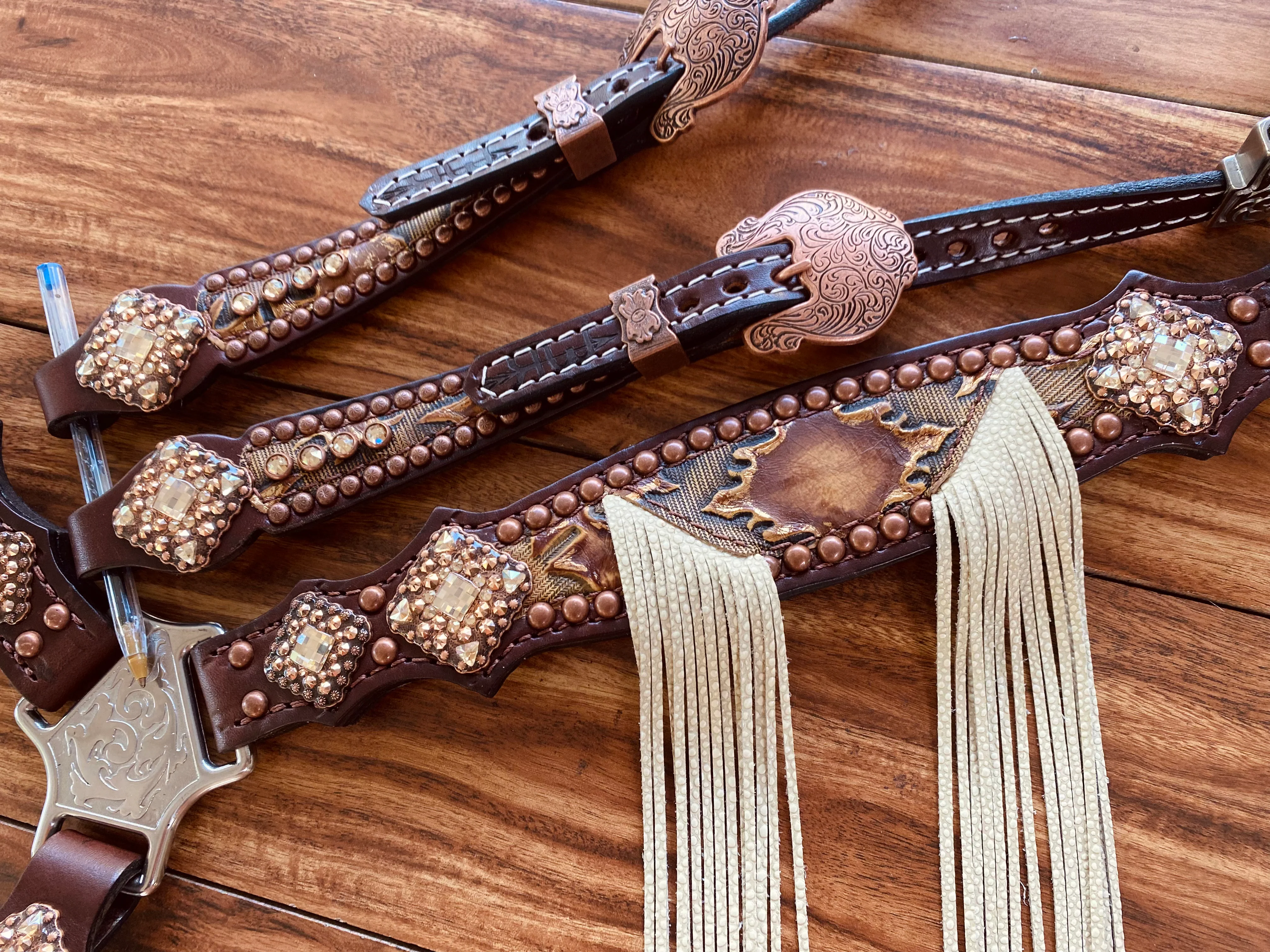 Alternative view of Rockn' Wilsons Brown Aztec w/ Stingray Fringe