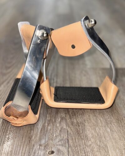 Angled & Twisted Aluminum Stirrups w/ Rubber Tread