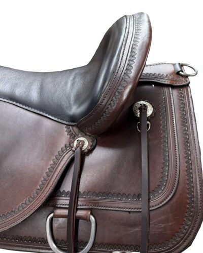 Used 17’’ Circle Y Topeka Flex2 Trail Saddle - Image 7