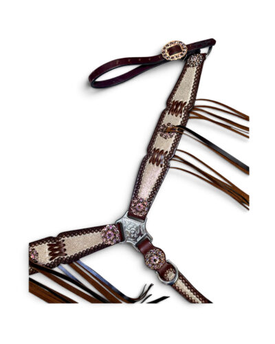 Rockn’ Wilsons Champagne Dazzle w/ Cross Stitch Breastcollar