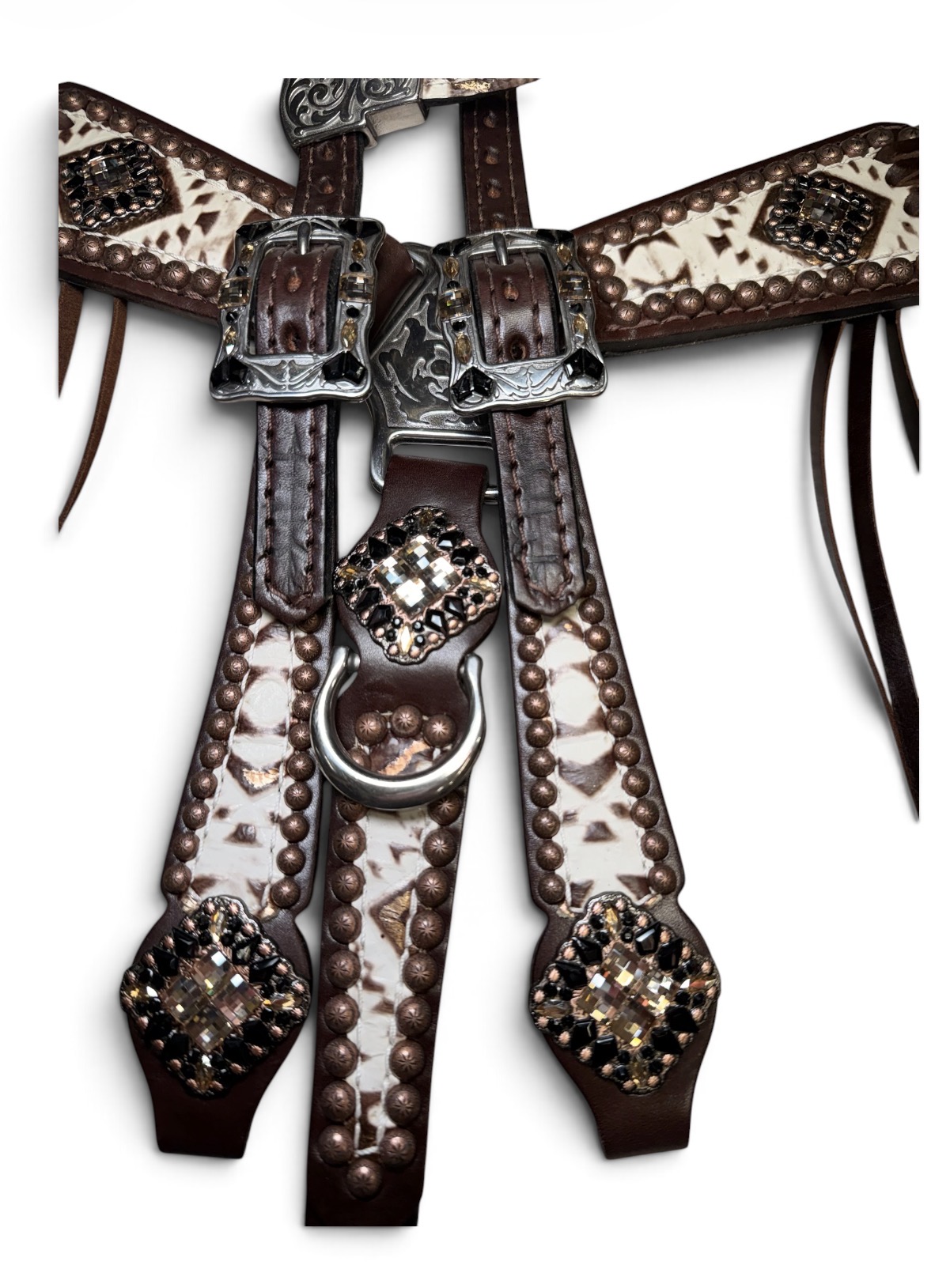 Rockn’ Wilsons White Laredo with Cross Stitch & Black Accents - Image 2