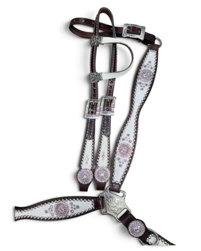 Rockn’ Wilsons White Glitter w/ Rope Edge Crystal Conchos