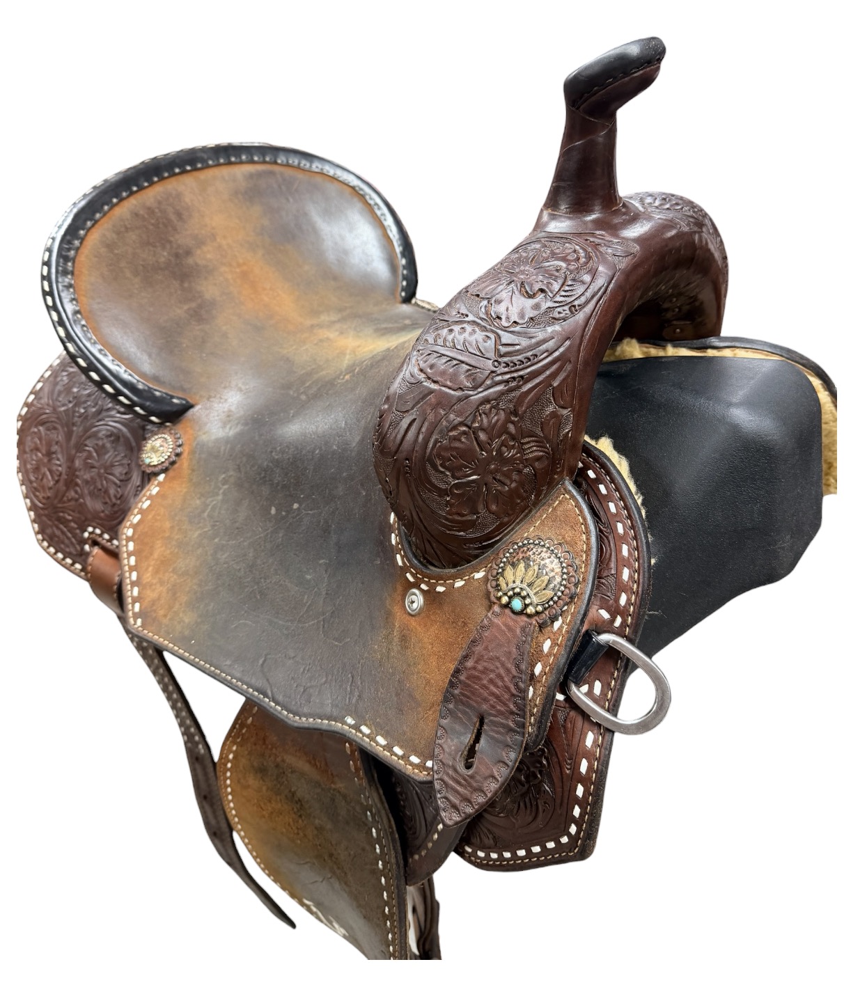 Used 15’’ Branded Usher Barrel Saddle - Image 9